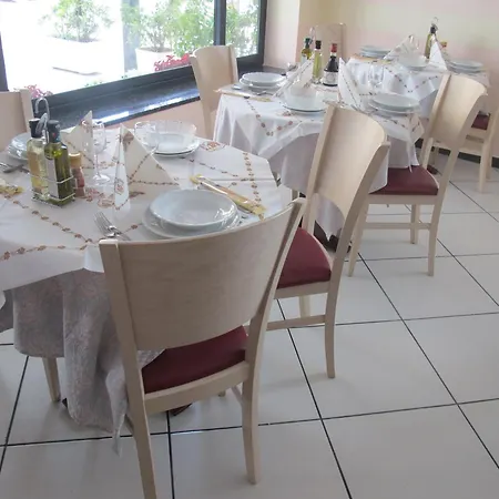 Hotel Basilea 3*
